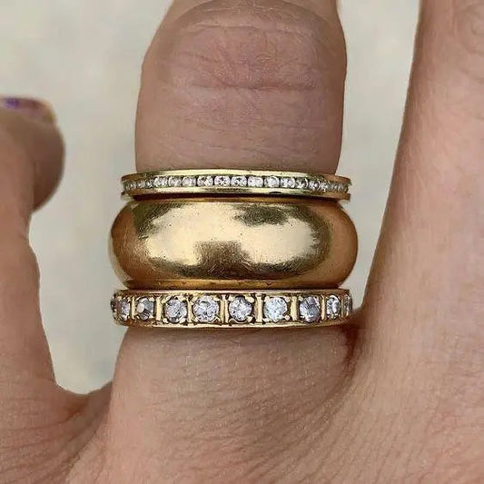 Dicker Gold Ring Set with Vintage Zirconia