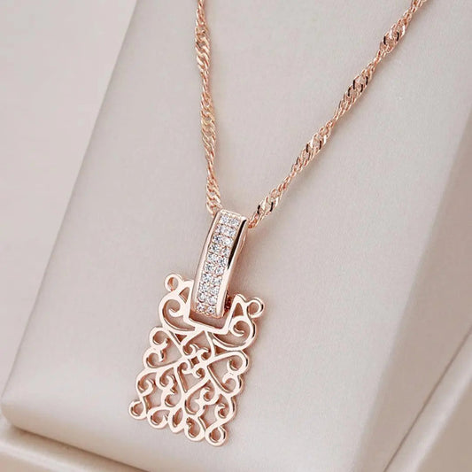 Elegant Golden Mandala Necklace