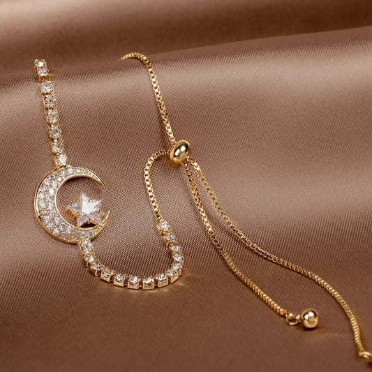 Moon Pendant Bracelets Made of Zirconia and Golden