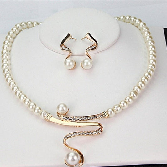 Natural Pearls Necklace + Earrings Set