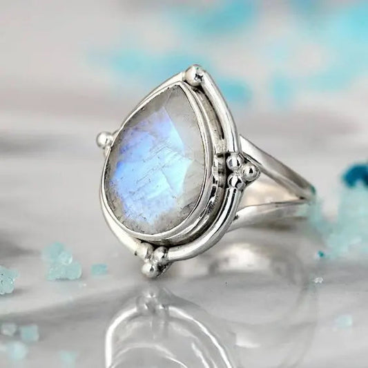 Vintage White Opal Drop-shaped Ring
